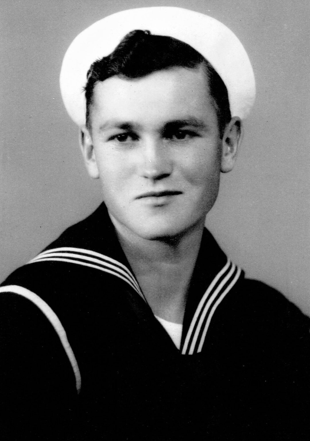 Donald J. Schend – Apprentice seaman – Plankowner